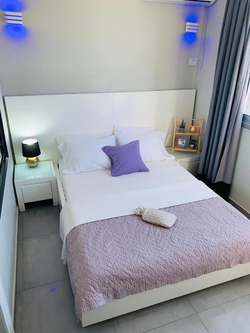 Motel Hofim Bat Yam Exterior foto